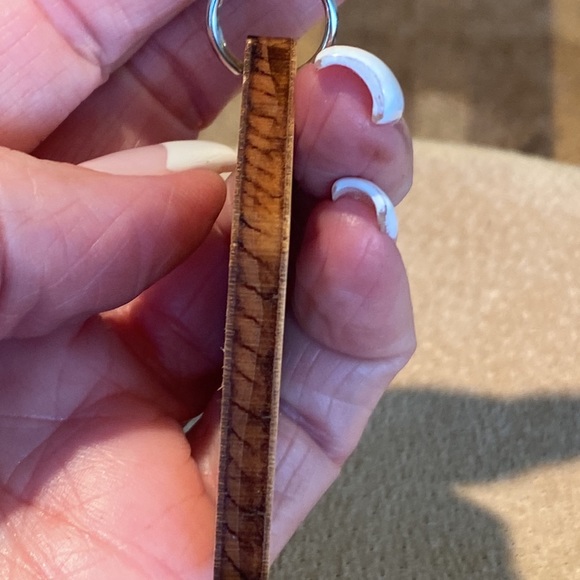 🎉NEW‼️. MOON & STARS WOODEN KEY CHAIN‼️ - Picture 6 of 7